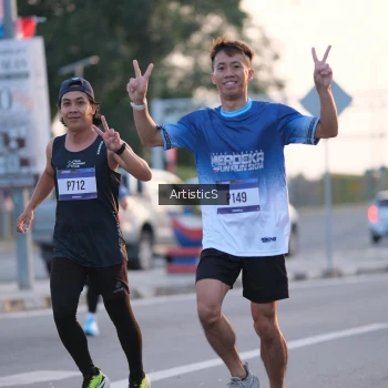Runner Photo 3495003