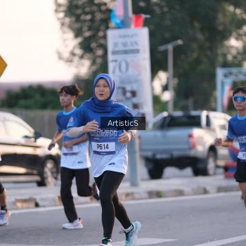 Runner Photo 3495176