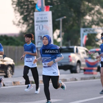 Runner Photo 3495381