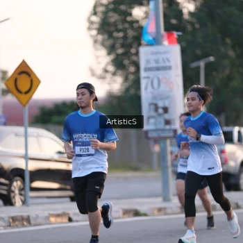 Runner Photo 3495427