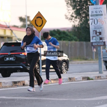 Runner Photo 3495556