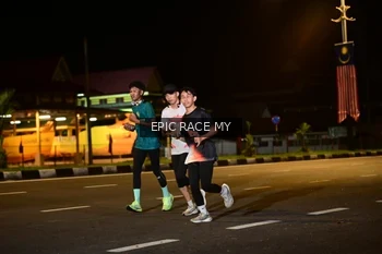 Runner Photo 3495739