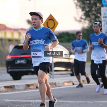 Runner Photo 3495744