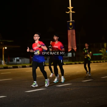 Runner Photo 3495770