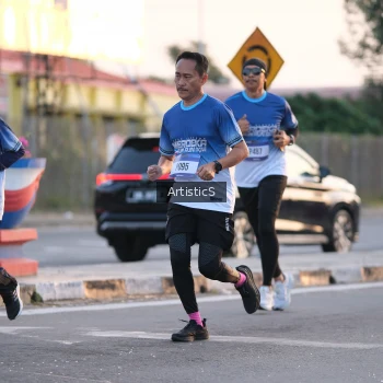 Runner Photo 3495784