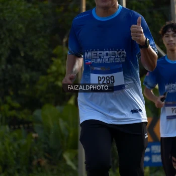 Runner Photo 3495792
