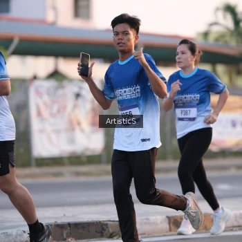 Runner Photo 3496337