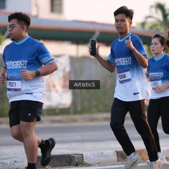 Runner Photo 3496343