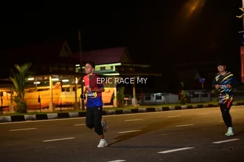 Runner Photo 3496370
