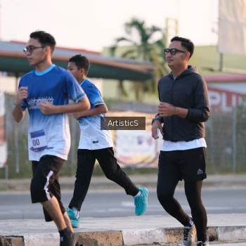 Runner Photo 3496577