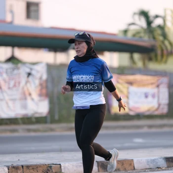 Runner Photo 3496586