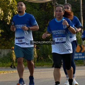 Runner Photo 3496634