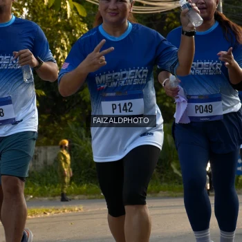 Runner Photo 3496682