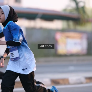 Runner Photo 3496798