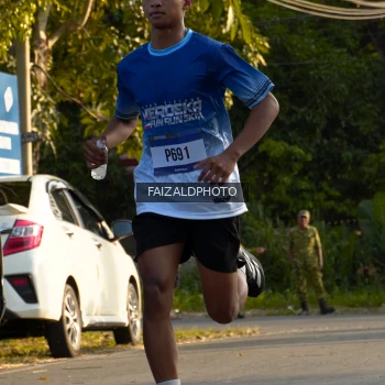 Runner Photo 3496801
