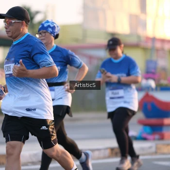 Runner Photo 3496825