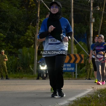 Runner Photo 3496832