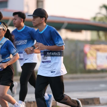 Runner Photo 3496840