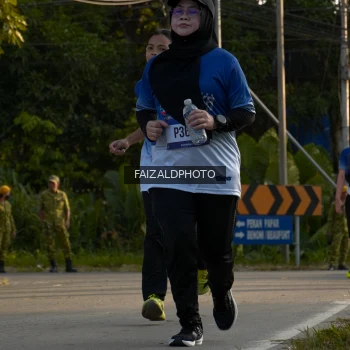 Runner Photo 3496843