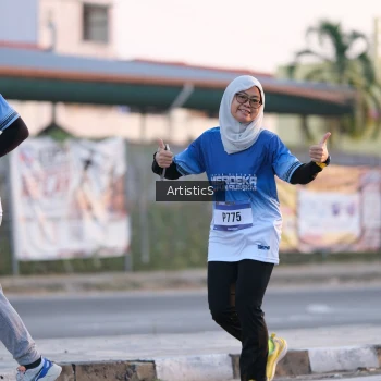 Runner Photo 3496845