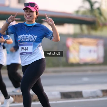 Runner Photo 3496871