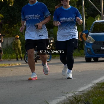 Runner Photo 3496972