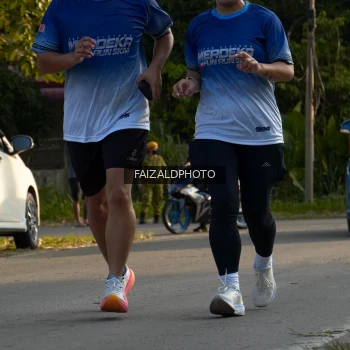 Runner Photo 3496974