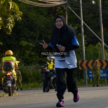 Runner Photo 3496991