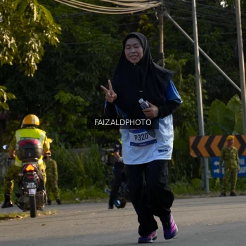 Runner Photo 3496993