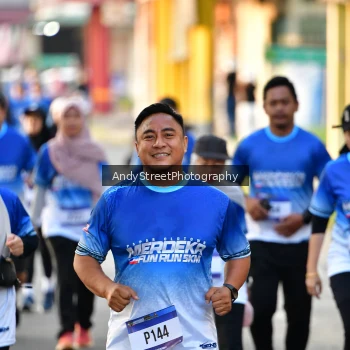 Runner Photo 3497070