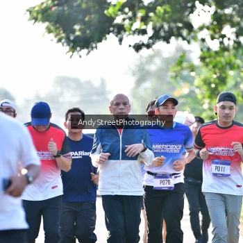 Runner Photo 3497105