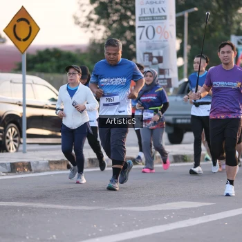 Runner Photo 3497143