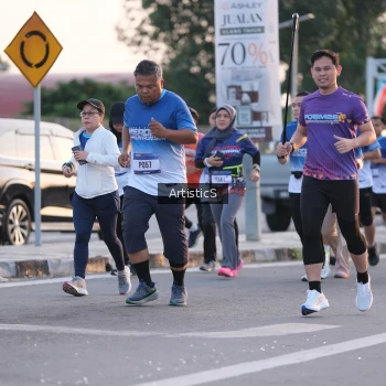 Runner Photo 3497149
