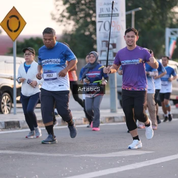 Runner Photo 3497151