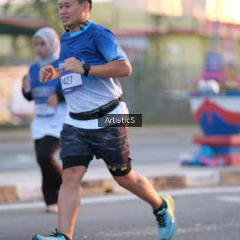 Runner Photo 3497435