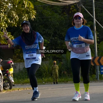 Runner Photo 3497570