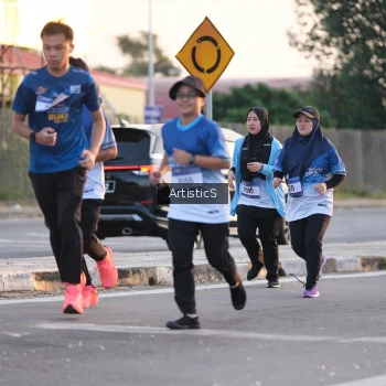 Runner Photo 3497716