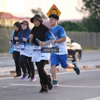 Runner Photo 3497744