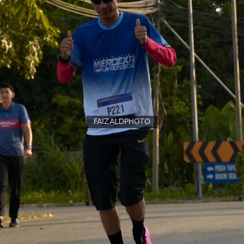 Runner Photo 3497800