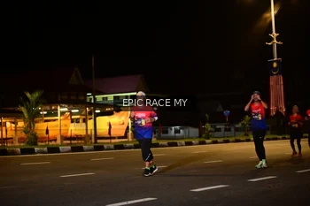 Runner Photo 3497876