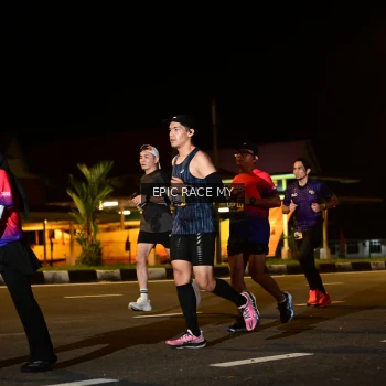 Runner Photo 3498138