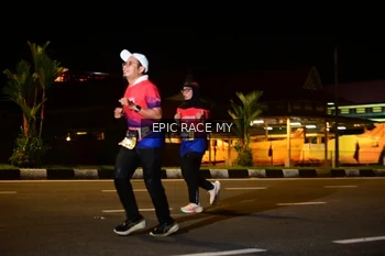 Runner Photo 3498175