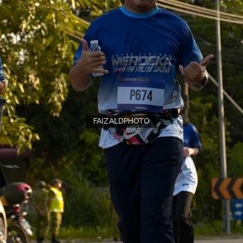 Runner Photo 3498406