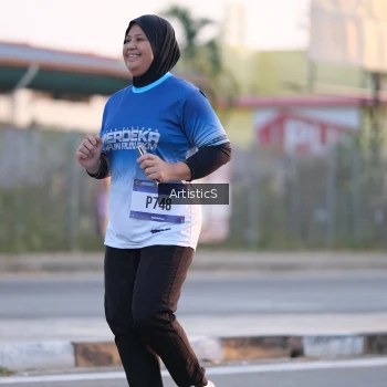 Runner Photo 3498856