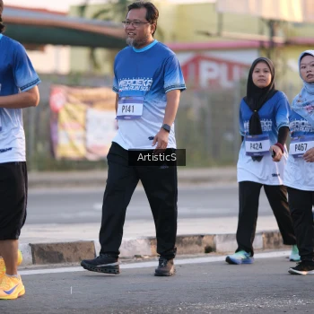 Runner Photo 3499374