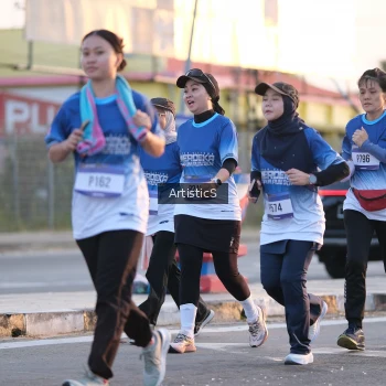 Runner Photo 3499375