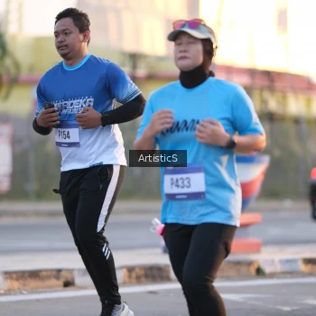 Runner Photo 3499431