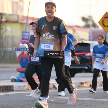 Runner Photo 3499519