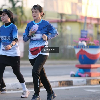 Runner Photo 3499605