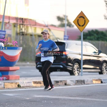 Runner Photo 3499671